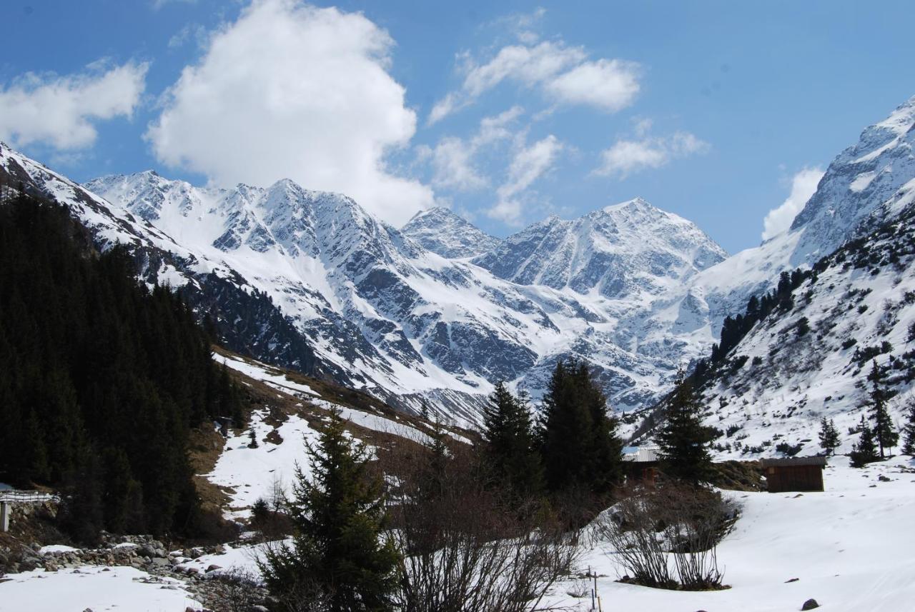Apart Pitzenklamm ارزل ام بيتزتال المظهر الخارجي الصورة